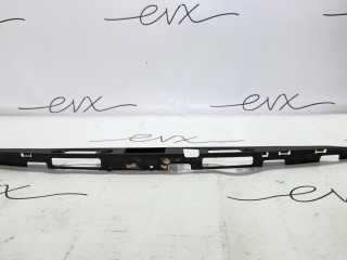 Кронштейн подсветки крышки багажника, ориг. номер 1011685-01-C, Tesla Model S 1 поколение [рестайлинг] 2016-2021