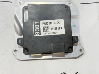 блок управления Tesla Model X 1 поколение 2015-2021, 1050183-00-E