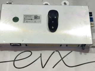 блок комфорта Tesla Model X 1 поколение 2015-2021, 1072541-00-E