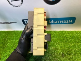 блок предохранителей передний, ориг. номер 4S4T-14A073, Ford Focus 1 поколение 1998-2001