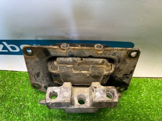 подушка крепления двигателя передняя левая, ориг. номер 4668135AB, Chrysler Sebring 1 поколение 1994-2000