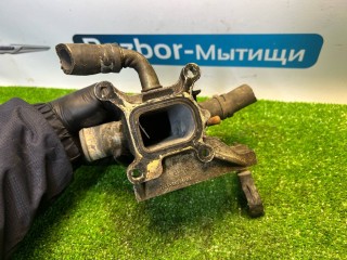 корпус термостата, ориг. номер 3S468K556AB, Ford Focus 1 поколение 1998-2001