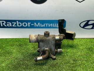 корпус термостата, ориг. номер 1S768K556AJ, Ford Mondeo 3 поколение [рестайлинг] 2003-2007