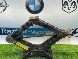 домкрат, Ford Focus 1 поколение [рестайлинг] 2001-2005