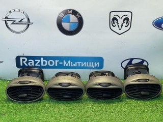 дефлектор обдува салона, ориг. номер 98A819893DAW, Ford Focus 1 поколение 1998-2001