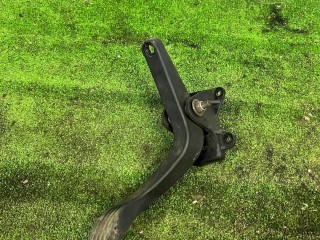 педаль газа, Ford Focus 1 поколение [рестайлинг] 2001-2005