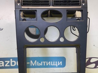 декоративная накладка центральной консоли, ориг. номер 1S7118522, Ford Mondeo 3 поколение 2000-2003