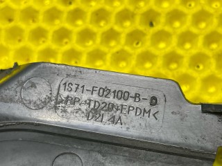 накладка стекла, ориг. номер 1S71-F02100, Ford Mondeo 3 поколение 2000-2003