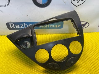 рамка магнитолы, ориг. номер 98AB-A04A04-CG, Ford Focus 1 поколение 1998-2001