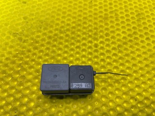 реле электровентилятора, ориг. номер F80B-14B192-AA, Ford Focus 1 поколение 1998-2001