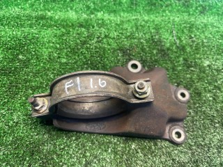 кронштейн полуоси, ориг. номер 23653K305AA, Ford Focus 1 поколение [рестайлинг] 2001-2005