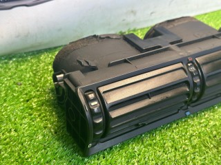 дефлектор обдува салона центральный, ориг. номер 64228390314, BMW 5 E34 1987-1996