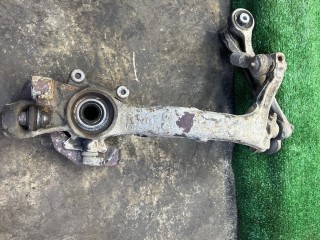 кулак правый, Audi A6 C5 1997-2001