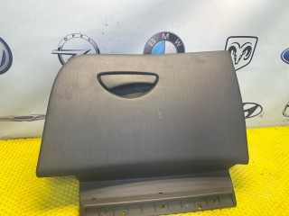 бардачок, Ford Focus 1 поколение [рестайлинг] 2001-2005