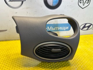 дефлектор обдува салона левый, Ford Focus 1 поколение [рестайлинг] 2001-2005
