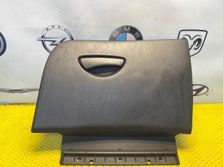 бардачок, Ford Focus 1 поколение [рестайлинг] 2001-2005
