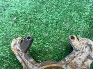 кулак передний левый, Ford Focus 1 поколение [рестайлинг] 2001-2005