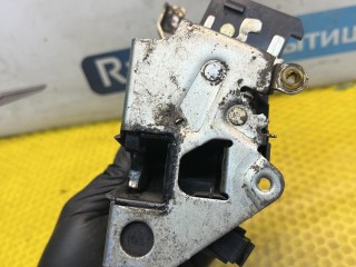 замок двери передней левой, ориг. номер 8138923, Ford Focus 1 поколение 1998-2001