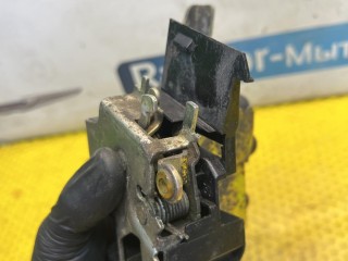 замок двери передней левой, ориг. номер 8138923, Ford Focus 1 поколение 1998-2001