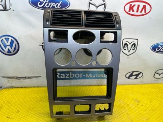 рамка магнитолы, Ford Mondeo 3 поколение 2000-2003