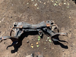 передняя балка (подрамник) Ford Focus USA 1 поколение [рестайлинг] 1999-2004