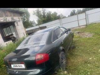 Автомобиль, с которого снята деталь