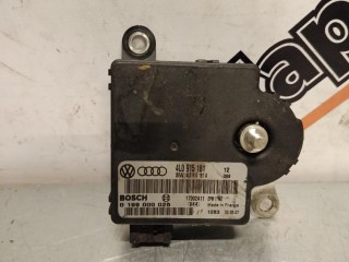 блок управления аккумулятором Audi Q7 4L 2005-2009, 4L0915181