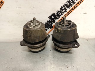 подушка крепления двигателя Audi Q7 4L 2005-2009, 3.0 л, 7L8199131