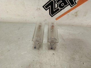 фонарь салона (плафон) Volkswagen Touareg 1 поколение 2002-2007
