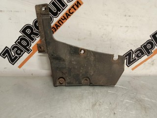 брызговик передний правый Mitsubishi Pajero 3 поколение [рестайлинг] 2002-2006