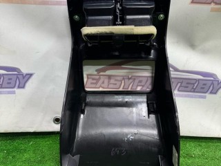 задняя накладка центрального тоннеля, ориг. номер 969306RR0A, Nissan Rogue T33 2020-2024