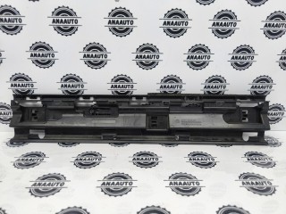кронштейн крепления порога левый BMW X1 F48 2015-2019, 7332331