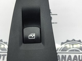 кнопка стеклоподъемника двери задней правой, ориг. номер 7950756, BMW 2 Gran Coupe F44 2019-2024