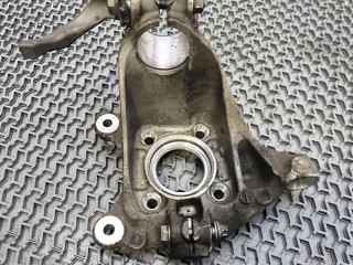 кулак передний правый BMW X1 F48 2015-2019, 6876646