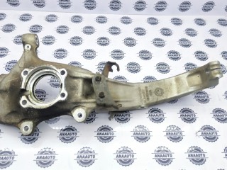 кулак левый BMW X6 G06 2019-2023, 6876655