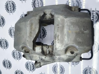 суппорт тормозной передний правый BMW X6 G06 2019-2023, 6883736