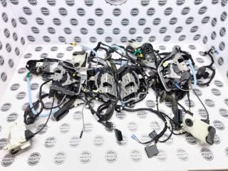 замок двери передней правой BMW X5 G05 2018-2023, 7444677
