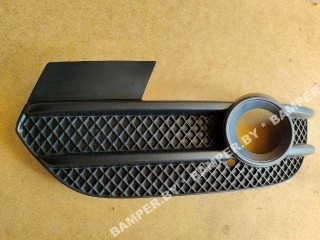 рамка фары противотуманной Audi Q3 8U 2011-2014, 8U0807681A