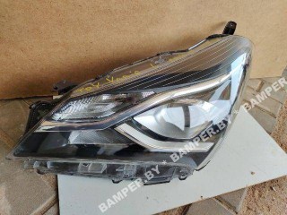 фара левая Toyota Yaris 3 поколение XP150 2013-2017