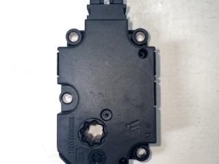 моторчик заслонки печки Mercedes-Benz C W205 2014-2018, OM 626.951, 1.6 л, A0999067402