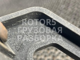 крепление (крючок) солнцезащитного козырька, ориг. номер A9438111814, A9438112714, A9438111614, A9438111714, Mercedes-Benz Actros 3 поколение (MP3) 2008-2026