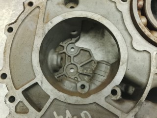 Крышка задняя кпп ZF, ориг. номер 1670949, 81321030188, 95535786, 1377182, 6085201079, 6085401169, 0196283, 42550122, 42534811, 95006154, 1315201192, 1315201193, 5001866449, 5001853421, 81321030172, DAF