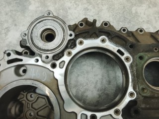 Крышка задняя кпп ZF, ориг. номер 1670949, 81321030188, 95535786, 1377182, 6085201079, 6085401169, 0196283, 42550122, 42534811, 95006154, 1315201192, 1315201193, 5001866449, 5001853421, 81321030172, DAF