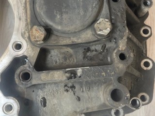 Крышка задняя кпп ZF, ориг. номер 1670949, 81321030188, 95535786, 1377182, 6085201079, 6085401169, 0196283, 42550122, 42534811, 95006154, 1315201192, 1315201193, 5001866449, 5001853421, 81321030172, DAF