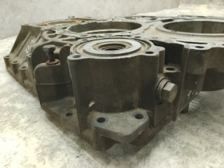 Крышка КПП задняя, ориг. номер 1670949, 81321030188, 42550122, 1315201192, 1315401225, DAF