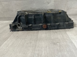 Крышка КПП задняя, ориг. номер 1315401224, 1315301223, 42534470, 42536600, 81321060223, 5001849934, 1377421, 5001848896, DAF