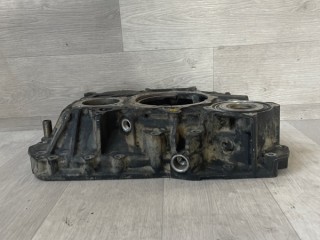 Крышка КПП задняя, ориг. номер 1315401224, 1315301223, 42534470, 42536600, 81321060223, 5001849934, 1377421, 5001848896, DAF