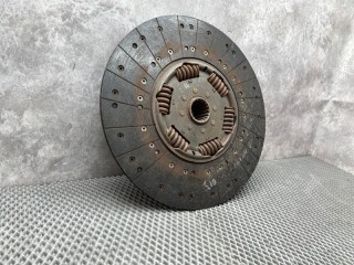Диск сцепления, ориг. номер 105132, 4518, 491878007072, 70100431, 020730, 468203, 9218, E3310007, E3310018, 20015E, 105028, 000519240, 000005165, TCZ1054YK, 343019210, M9130007, 0192505403, A0192505403, 021250300380, A0262507001, 0262507001, 08018500A, 08016100A, 106552, CD8007072, 1801878007072, 43153000, SK248001701, 1862519240, 1878002731, 1878005165, 1878007072, 20114701, 8303663ASX, FD401, 0123139, 829013, E039, Z41033, Mercedes-Benz Actros Axor
