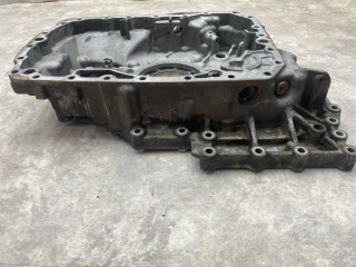 Крышка задняя кпп ZF, ориг. номер 1670949, 81321030188, 95535786, 1377182, 6085201079, 6085401169, 0196283, 42550122, 42534811, 95006154, 1315201192, 1315201193, 5001866449, 5001853421, 81321030172, DAF