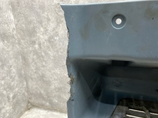 Корпус подножек, ориг. номер 0673143, 1836304, 1291168, 1796248, 67374, 8723111SX, XF0212, 0397606, M3010910, 1656923, XF5201, 564080, SP40040051, 8723054SX, 18500364, 87374, SA2D0431, 0303100111, DAFFS009L, T03451005, GK122629, 1796244, 18500364A, GK124084, 18400502, 0171255, 1656927, DXF110L, TD0761013BL, 18500013, M3011404, TD0661003, D707042, 100400013, 516036, T07111009, SK459001301, AC0673143, 673143, T130023, TD04C003001, DFBODY37, 20010228D, XF212, GK122632, SK477009301, SA2D0379, 0303100310, TD0661002, XF0210, M3011403, 8723110SX, 673144, AC0673144, 0303100210, 100400014, D707041, T130022, 516026, 20010227D, TD04C002001, DFBODY36, T07111008, QJ07C017001, GK122631, 21049E, XF210, 303100210, XF02100000, DAFS001U, 17105BS, S160903, 0395351, TD0661051BL, AC1291168, 18500227, 8717543SX, TD0661051L, 78063, 0303105171, TD0661051AL, T130029, TD04C042003, 0303105111, 555J08EX, GK122581, 566016, DAFMG002L, 17591BS, 303105111, 303105171, TD04C042001, 0201836, 55508EX, 1799588, 1610277, 516140, 0180331, DAF XF105